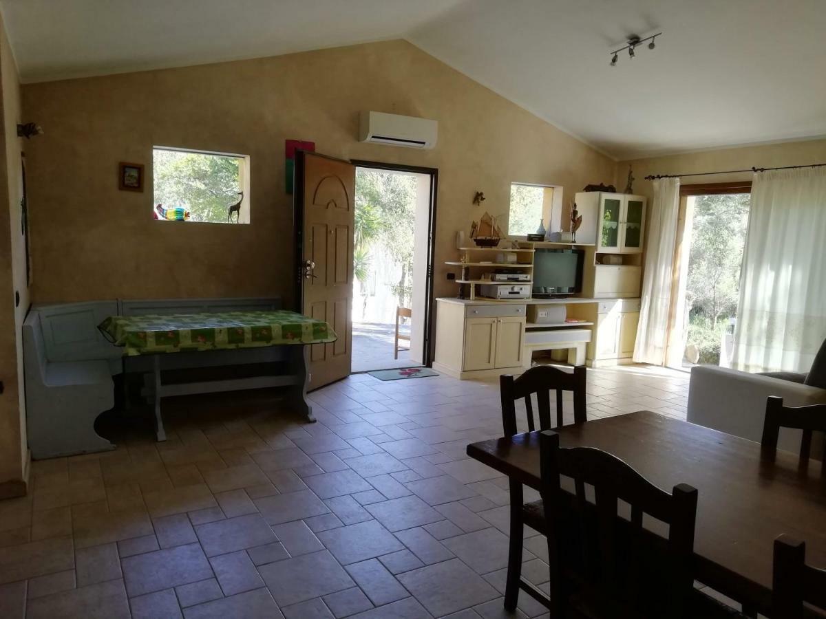 In Campagna Da Nino Hotel Olbia Exterior photo